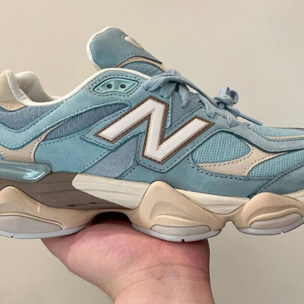 New Balance 9060 Light Blue