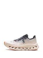 ON Cloudtilt all day trainers in iron dew - Image 6
